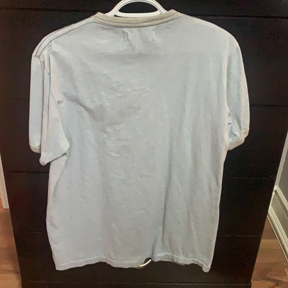 Light blue roots t shirt. Size medium - Picture 2 of 3
